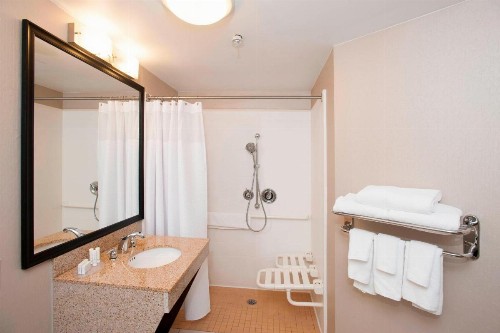 SpringHill Suites Birmingham Colonnade - image 27
