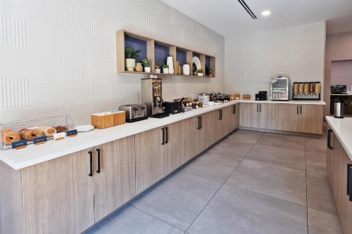 SpringHill Suites Birmingham Colonnade - image 48