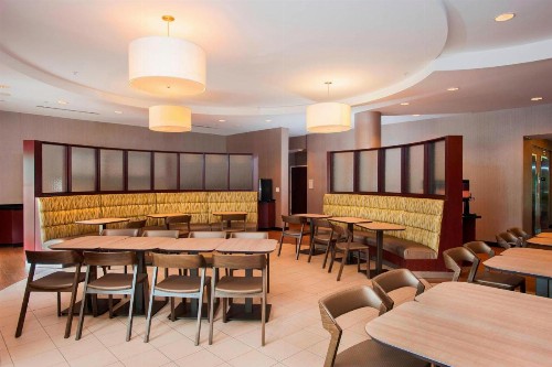 SpringHill Suites Birmingham Colonnade - image 9