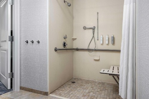 Hampton Inn & Suites Birmingham/280 East-Eagle Point - image 15