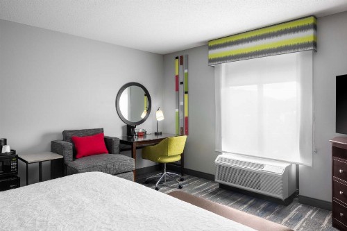 Hampton Inn & Suites Birmingham/280 East-Eagle Point - image 22