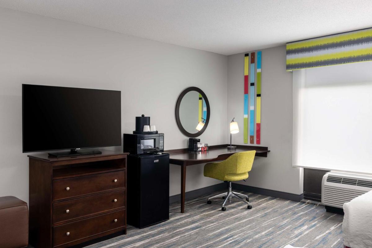 Hampton Inn & Suites Birmingham/280 East-Eagle Point - image 3