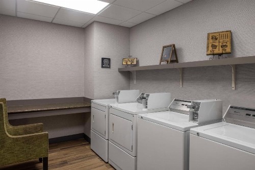 Hampton Inn & Suites Birmingham/280 East-Eagle Point - image 5