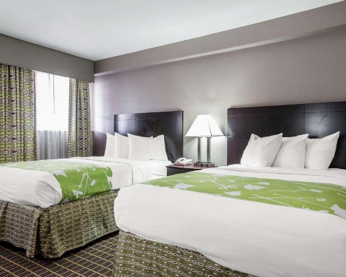 Econo Lodge Birmingham - image 12