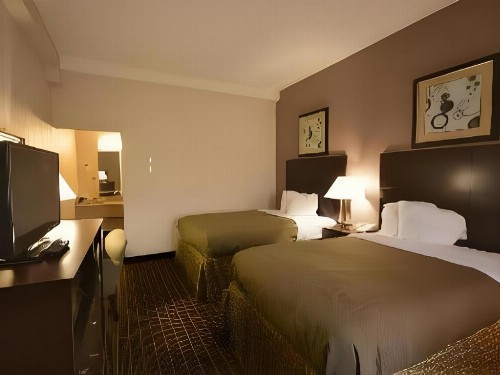 Econo Lodge Birmingham - image 13