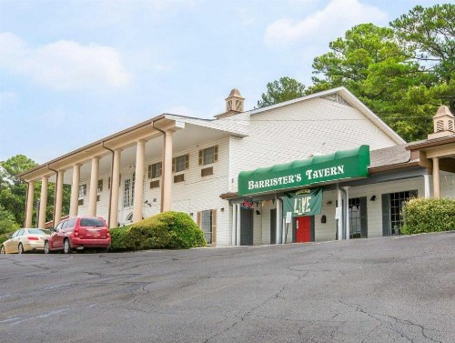Econo Lodge Birmingham - image 8