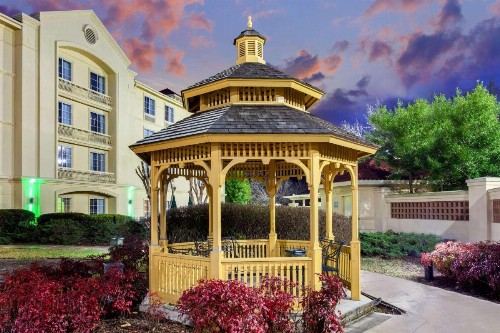 La Quinta by Wyndham Birmingham Hoover - image 41