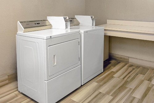 La Quinta by Wyndham Birmingham Hoover - image 6