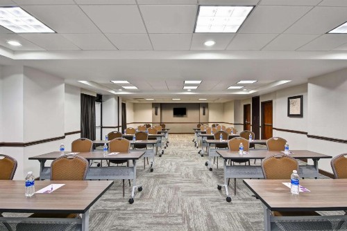 Hyatt Place Birmingham/Hoover - image 42