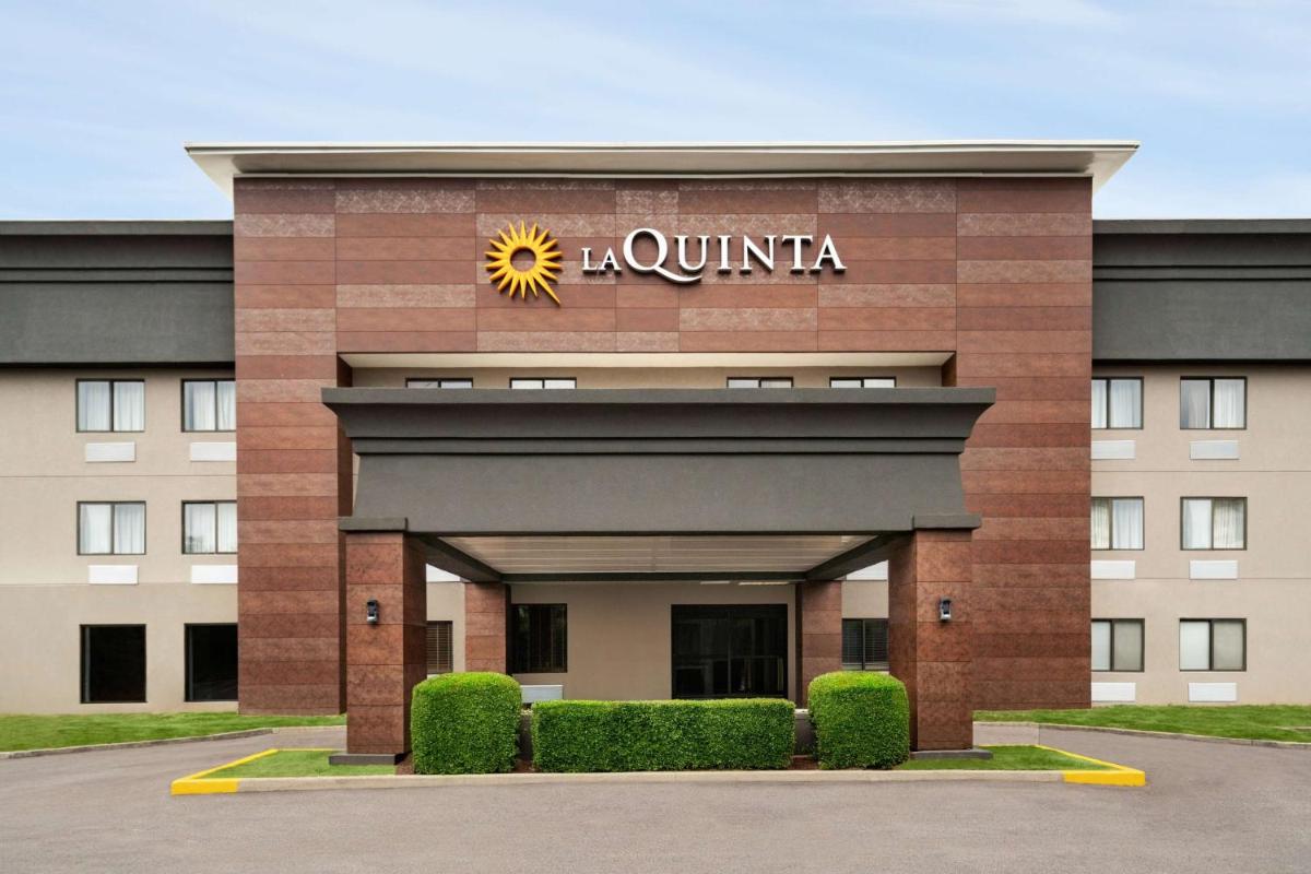 La Quinta Inn Birmingham - Inverness - image 2