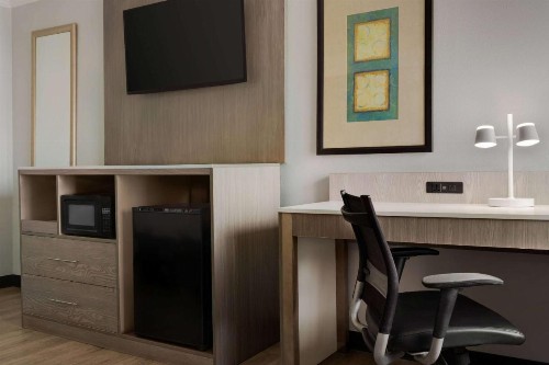 La Quinta Inn Birmingham - Inverness - image 22