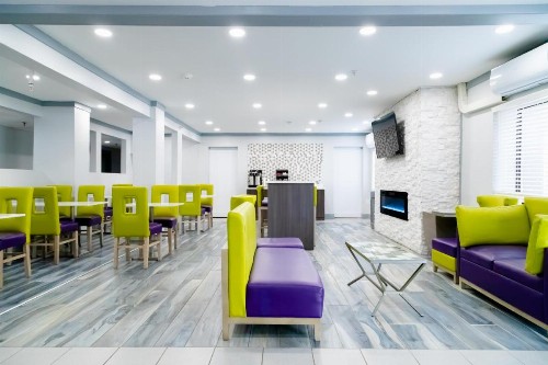 La Quinta Inn Birmingham - Inverness - image 34
