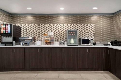 La Quinta Inn Birmingham - Inverness - image 8