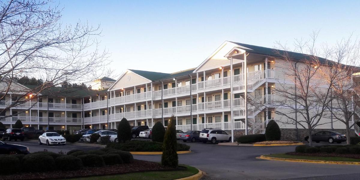 InTown Suites Extended Stay Birmingham AL Vestavia Hills - image 4