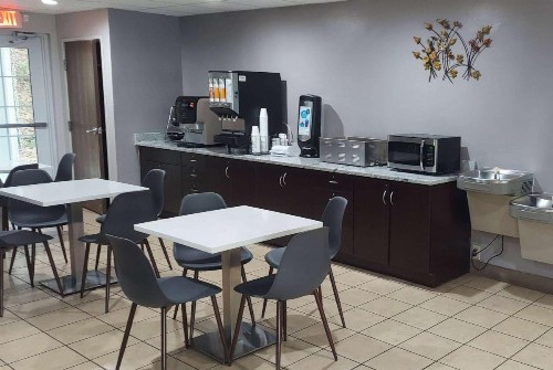 Microtel Inn & Suites by Wyndham Hoover/Birmingham - image 37