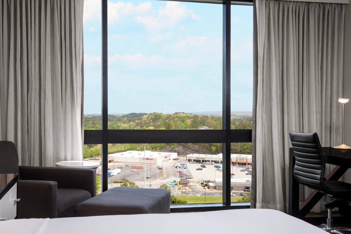 Hyatt Regency Birmingham - The Wynfrey Hotel - image 5
