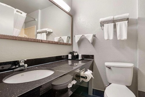 Quality Inn & Suites Birmingham - Highway 280 - image 19