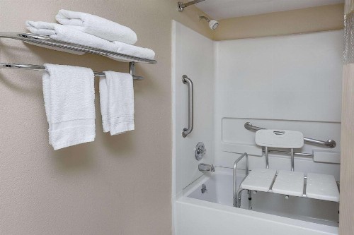 Days Inn by Wyndham Hoover Birmingham - image 18