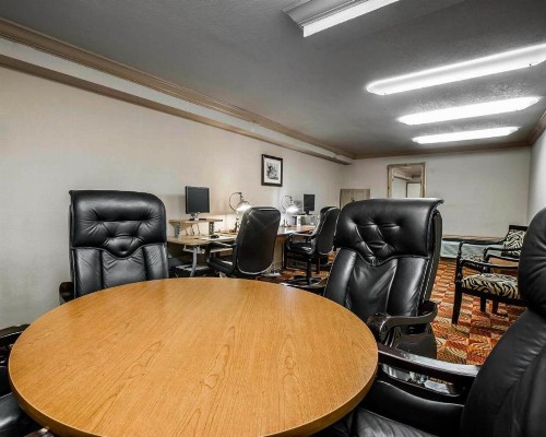 Ramada by Wyndham Birmingham Airport - image 31