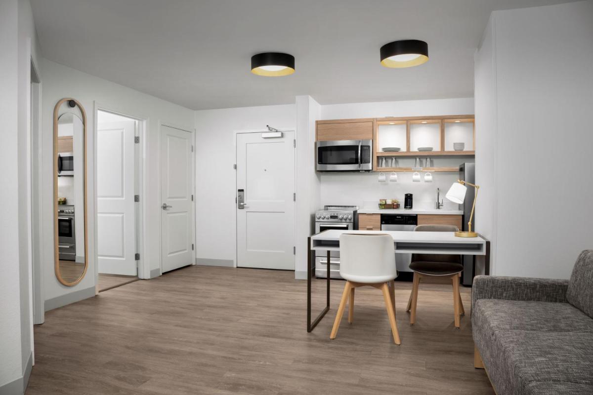 Candlewood Suites Birmingham / Homewood - image 2