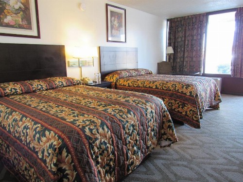 Tourway Inn - image 10