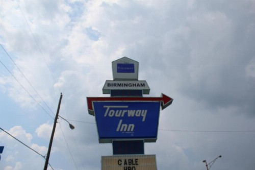 Tourway Inn - image 20