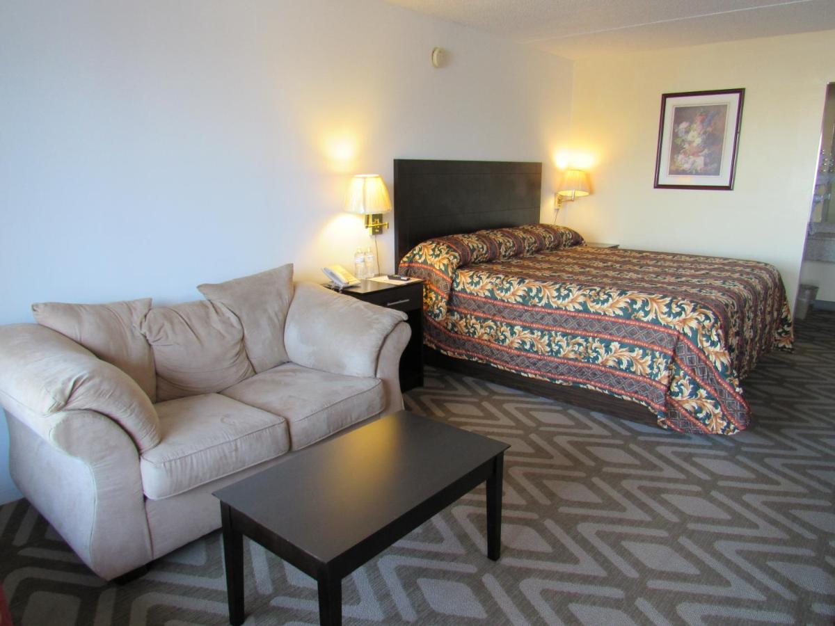 Tourway Inn - image 7
