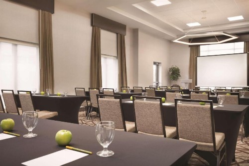 Hilton Garden Inn Downtown Birmingham - image 20
