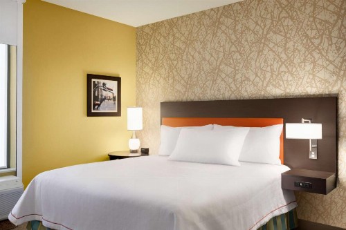 Home2 Suites By Hilton Birmingham Downtown - image 14
