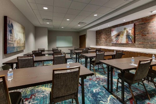 Fairfield Inn & Suites by Marriott Birmingham Downtown - image 31