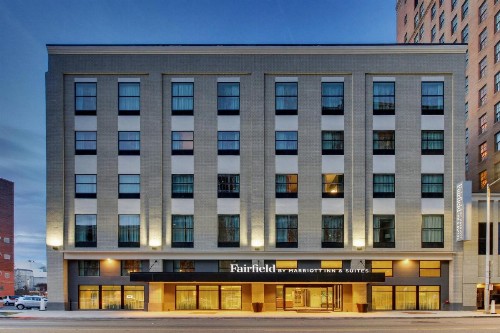 Fairfield Inn & Suites by Marriott Birmingham Downtown - image 4