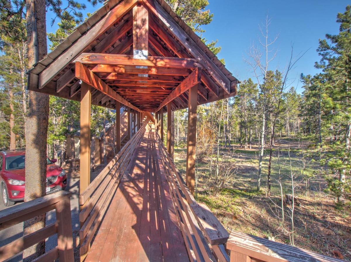 Dory Lakes Cabin - image 2