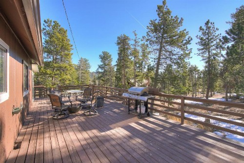 Dory Lakes Cabin - image 9