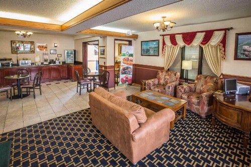 Quality Inn Black Mountain - image 11