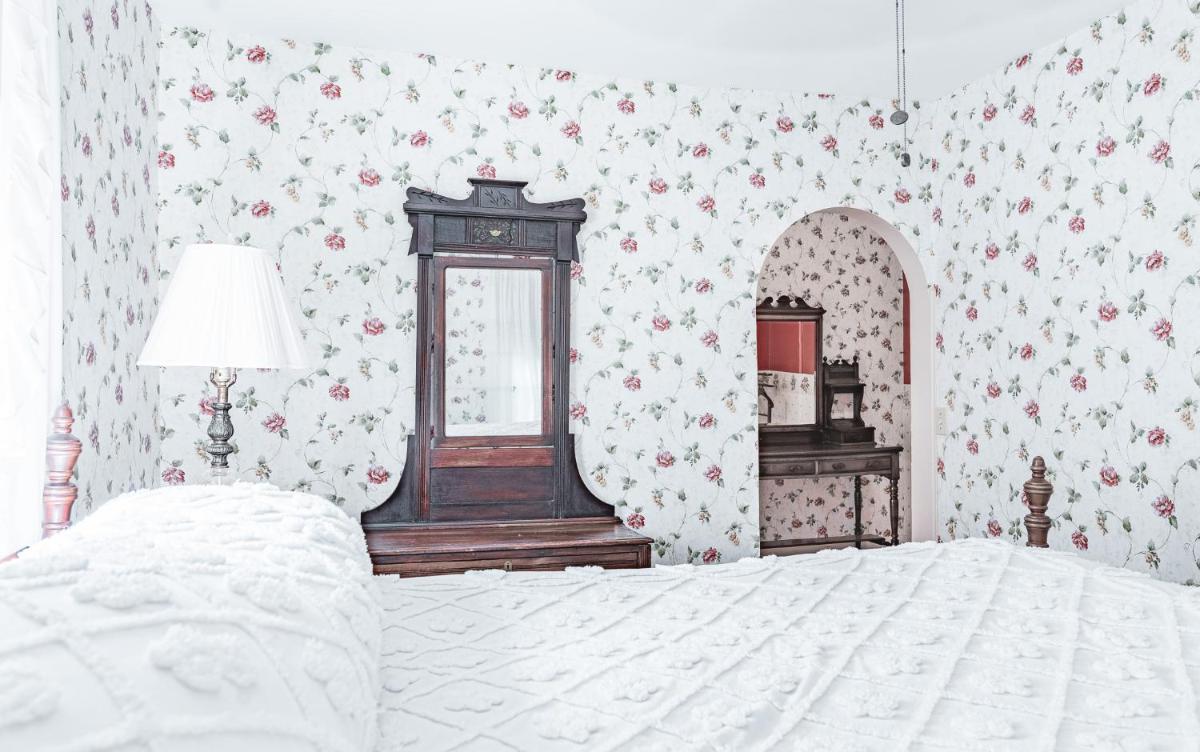 Black Mountain Inn - image 4