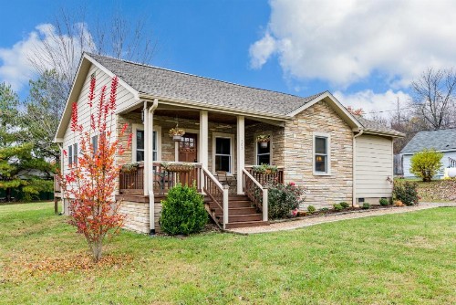 205 Kerlee Heights Home
