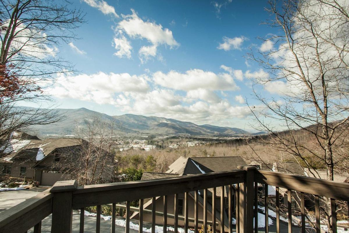 Red Plum Town Home - image 6