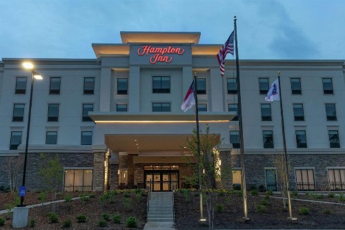 Hampton Inn Black Mountain - image 10