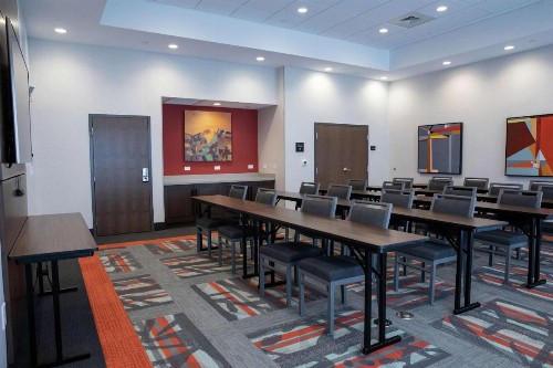 Hampton Inn Black Mountain - image 4