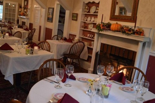 Red Rocker Inn - image 11