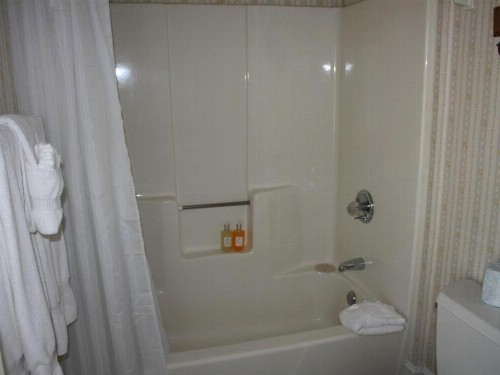 Red Rocker Inn - image 17