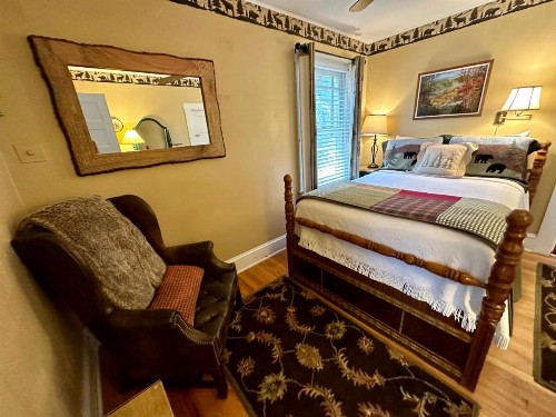 Red Rocker Inn - image 26