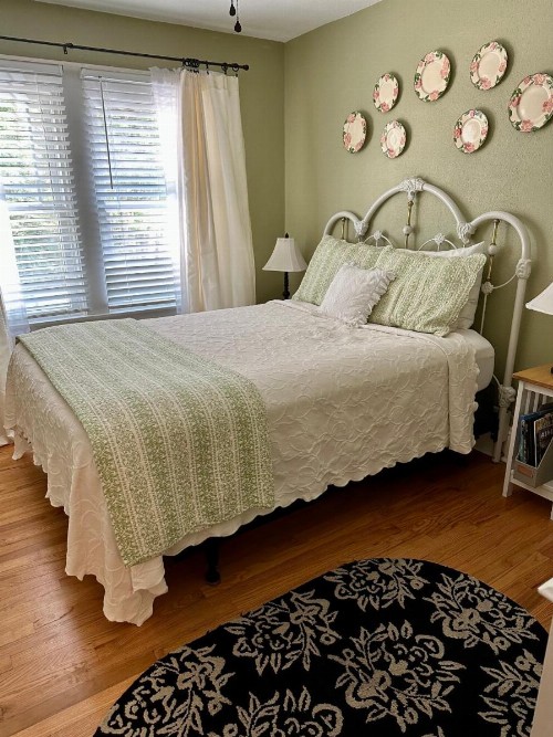 Red Rocker Inn - image 35