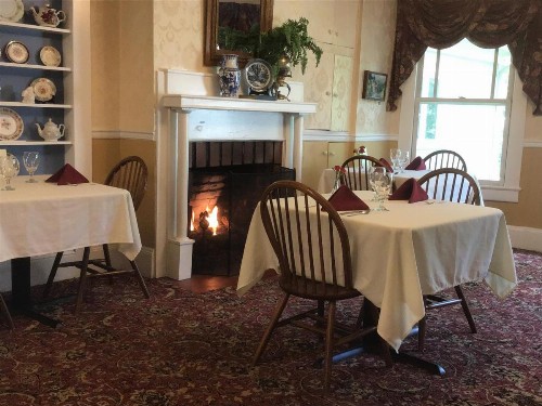 Red Rocker Inn - image 38