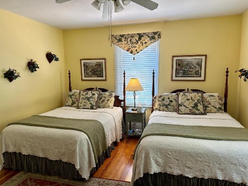 Red Rocker Inn - image 41