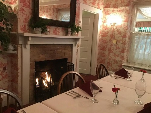 Red Rocker Inn - image 48