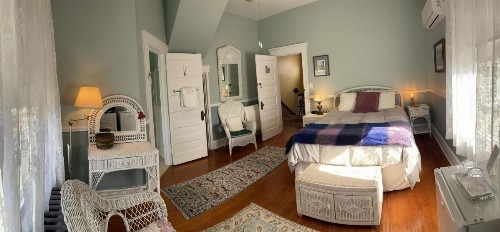 The Grey Swan Inn - image 18
