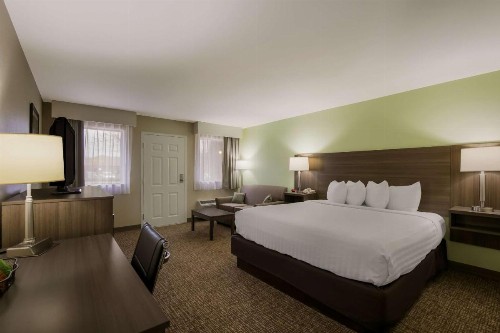 Best Western Milton Inn - image 12