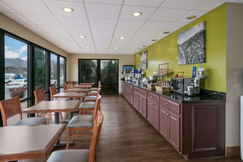 Best Western Milton Inn - image 5