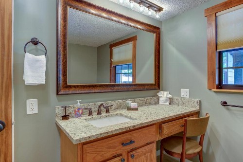 Hilltop Haven - image 4